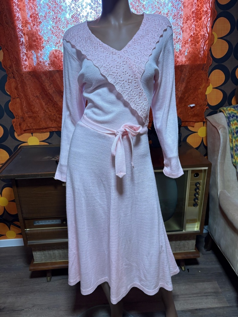 Vintage Bubblegum Pink Knit Midi Dress!